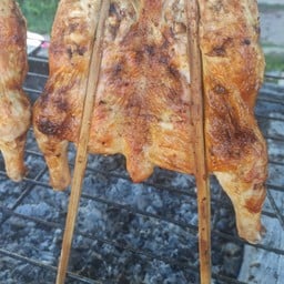 ไก่ย่างวิเชียรบุรี บ้านไร่ม่วง