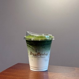 Uji Matcha Latte