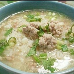 ข้าวต้มหมูสับทรงเครื่อง