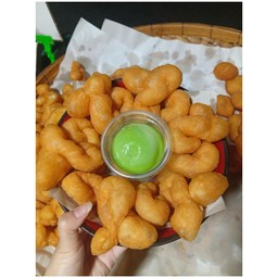 ปาท่องโก๋เกลียว