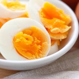 คำโป่ม ไก่ต้มน้ำปลา