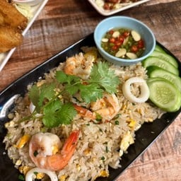 ร้านติสติส ติสถนน ซอยวัดศรีวารีน้อย