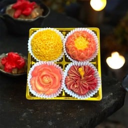 ขนมรวมเทพ ดอกไม้ลอยตัว