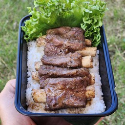 ข้าวซี่โครงหมูอบ