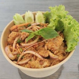 ข้าวยำไก่แซ่บเว่อByหมูเมย์