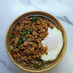 ข้าวกระเพราหมูสับ+ไข่ดาว