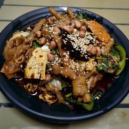 ร้าน ยำจีนลาว ( ຍຳຈີນລາວ )