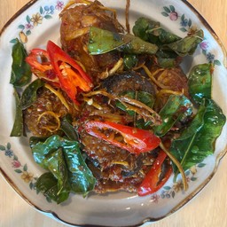 ปลาทุกผัดพริก