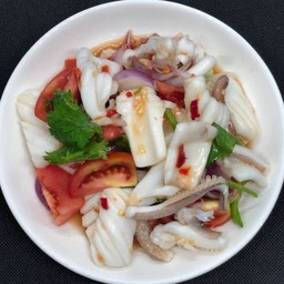 ยำปลาหมึก