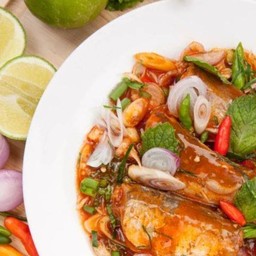 ยำปลากระป๋อง