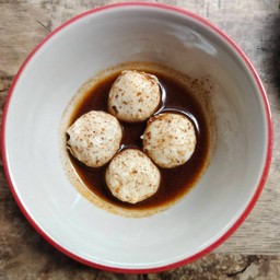 ลูกชิ้นเนื้อลวก 4 ลูก