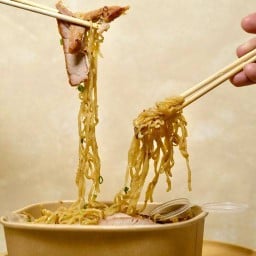 ดอท สแลช ดอท - กาแฟ มัทฉะ เส้น(ไอบิซ) ไอบิซ