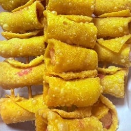 ลูกชิ้นทอดแก้มหอม หน้าซีเจ ซีเจคลองราษฎ์สามัคคี