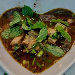 ต้มเครื่องใน