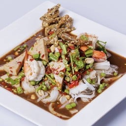 ยำขนมจีนหมูยอกุ้งสุก