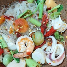 ตำเส้นเล็กรวมมิตร น้ำปลาร้า