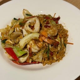 มาม่่าผัดทะเล