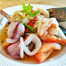 ยำรวมมิตร ทะเล