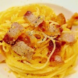 Pasta Italian Style บางกอก บีเอ็ม บีแอนด์บี
