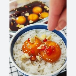 ข้าวหน้าไข่ดองซีอิ๊ว