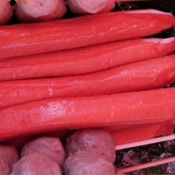 ลูกชิ้นทอดน้ำจิ้มสูตรโบราณ หลังมอโค้งต้นมะม่วง