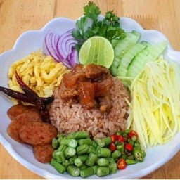 ครัวคุณมิน ข้าวคลุกกะปิครบเครืีอง อิ่มอร่อย ต้นตำรับ