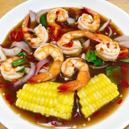 ยำกุ้งใส่ข้าวโพดหวาน น้ำปลาร้า