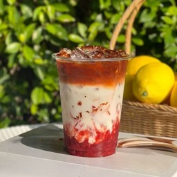 สตอเบอรี่ชาไทย