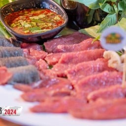 MENU_3566558PT_1764602758