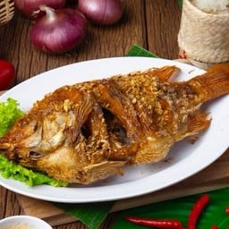 ปลาทับทิมทอดกระเทียม