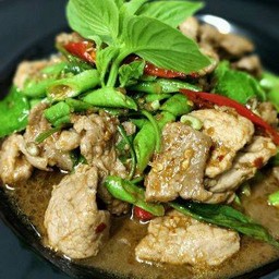 พริกแกง หมู