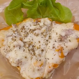 พิซซ่าหน้าหมูสับแบบชิ้น