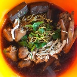 ก๋วยเตี๋ยวไก่มะระ