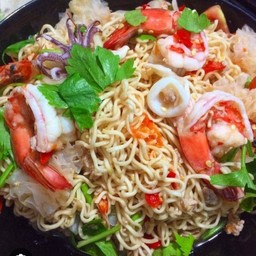 ยำมาม่าทะเล