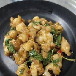 กะเพรา เอ็นไก่