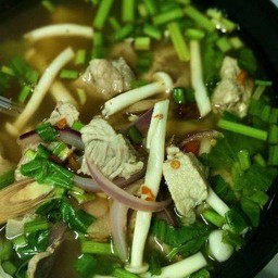 ต้มแซ่บกระดูกอ่อนหมู