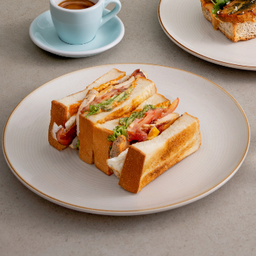 Smoked Chicken Club Sandwich