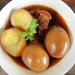 เพียว เพียว ข้าวมันไก่