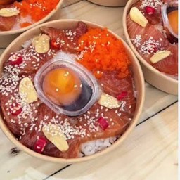 ข้าวหน้าแซลมอนดองซีอิ๊ว + ไข่ดอง