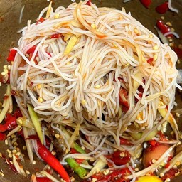 ส้มตำแม่พิมพ์ มาซิมเบิ่ง