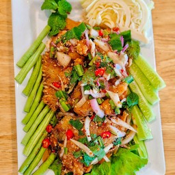 ลาบปลาทับทิมทอดกรอบ