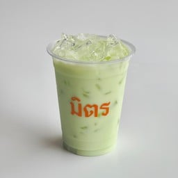นมใบเตยเย็น (Iced Pandan Milk)