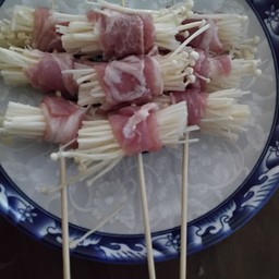 สันคอสไลด์พันเห็ดเข็มทอง