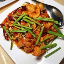 ไก่ผัดเม็ดมะม่วง