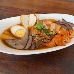 เกาเหลาเครื่องในหมู