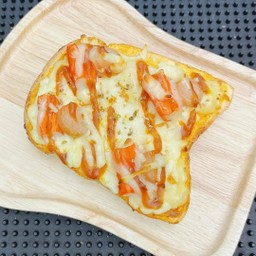 ปังพิชซ่าปูอัด-ไส้กรอกชีส