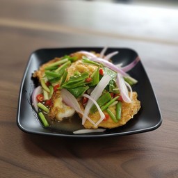 ยำไข่ดาว 3 ฟอง (ไข่เป็ด)