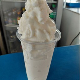 นมหมีปั้น