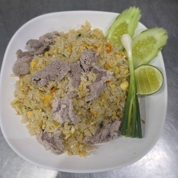 ข้าวผัดหมู