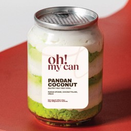 Coconut pandan can cake